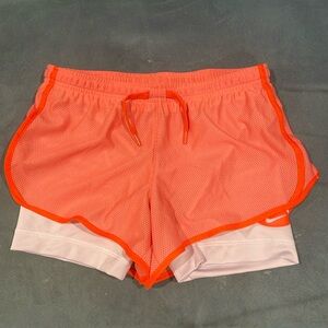 Nike shorts size medium